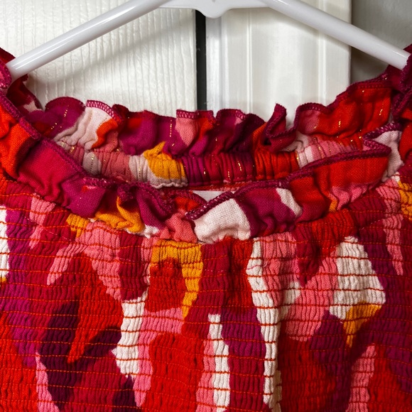 Colorful Abstract Ruffle Top - Picture 3 of 6